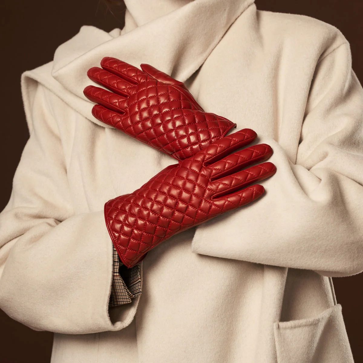 Emilia Checkered Gloves - Image 5