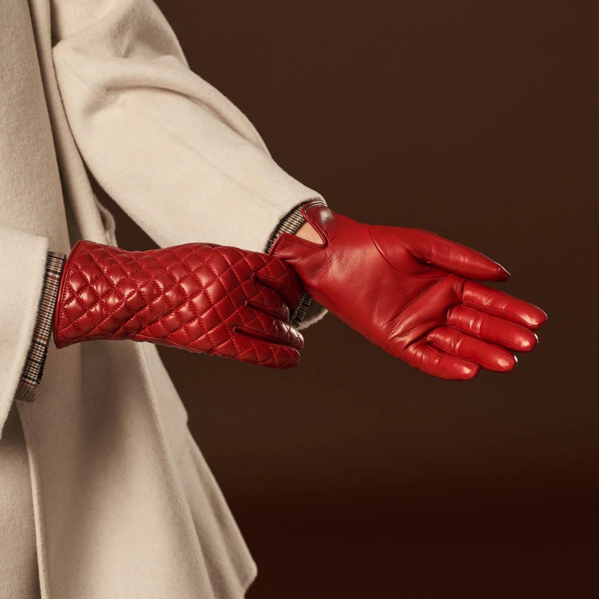 Emilia Checkered Gloves - Image 13