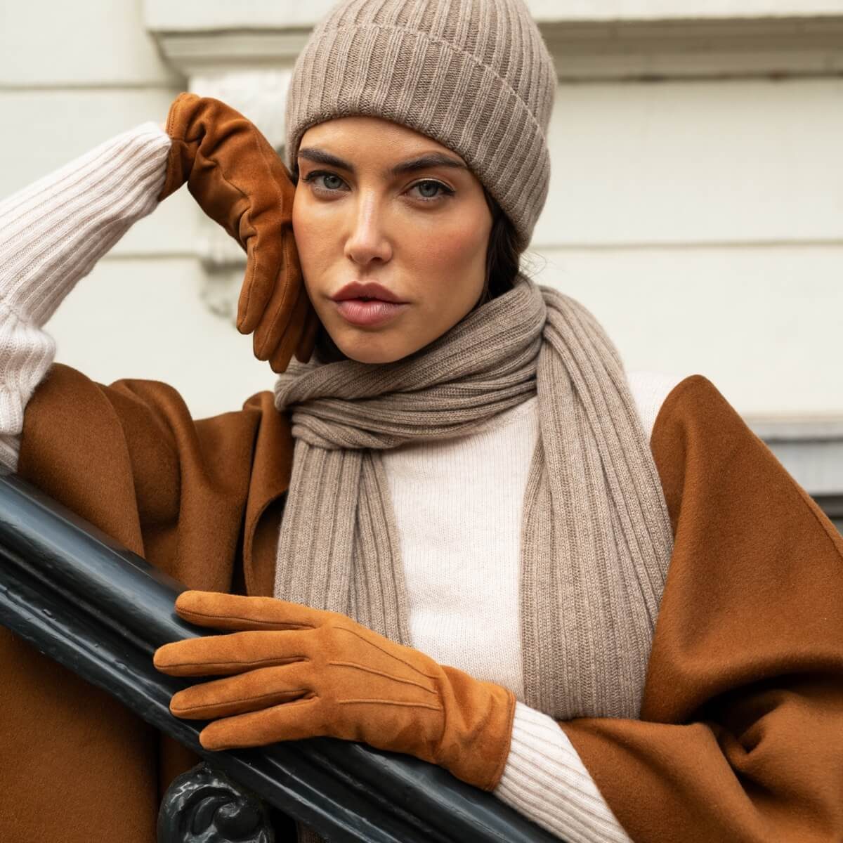 Silvia Sheep Suede Backseam Gloves - Image 5